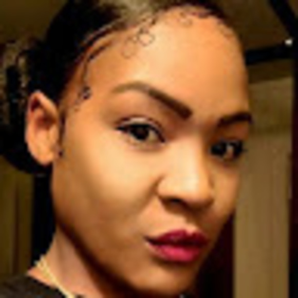 Meet your Posher, Karisa - Picture 1 of 1